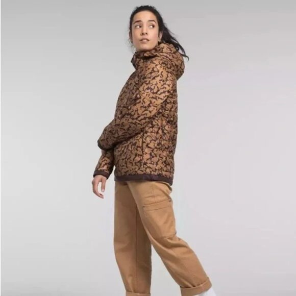 NEW The North Face CIRCALOFT Half Zip Jacket w/Hood - Color Almond Butter - Sz L - Picture 1 of 12